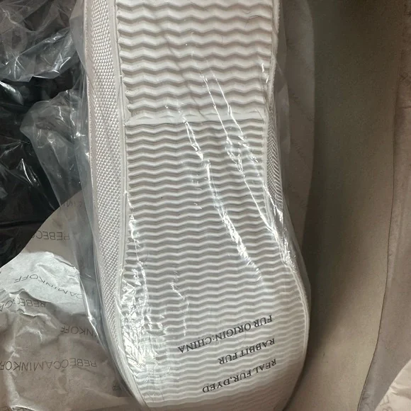 Rebecca Minkoff NEW Women's Black natural Fur-Trimmed High-Top Sneakers 7.5 - Picture 3 of 5